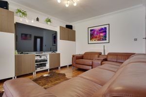 Snug/Reception 2- click for photo gallery